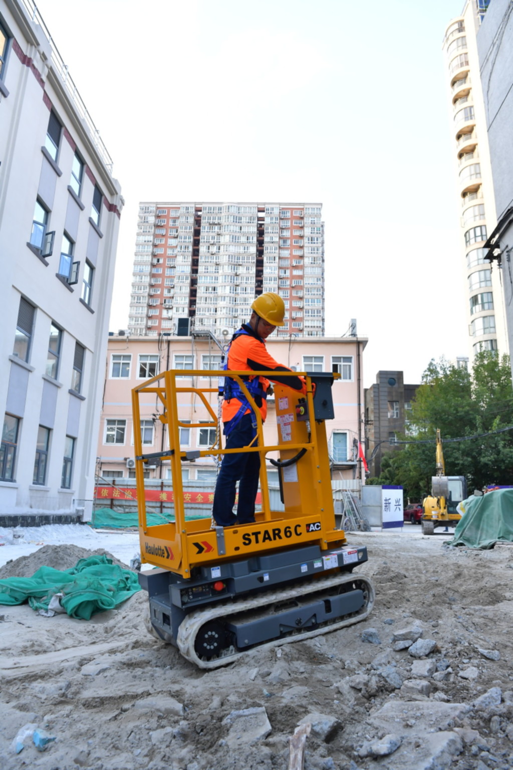 HAULOTTE Mâts verticaux - Idéale pour les endroits difficiles d’accès