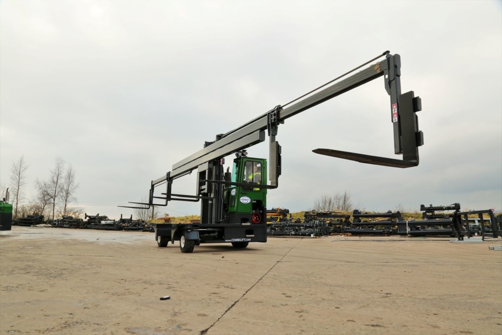 COMBILIFT C3'500-C5'000 - Le petit chariot élévateur combi manoeuvrable