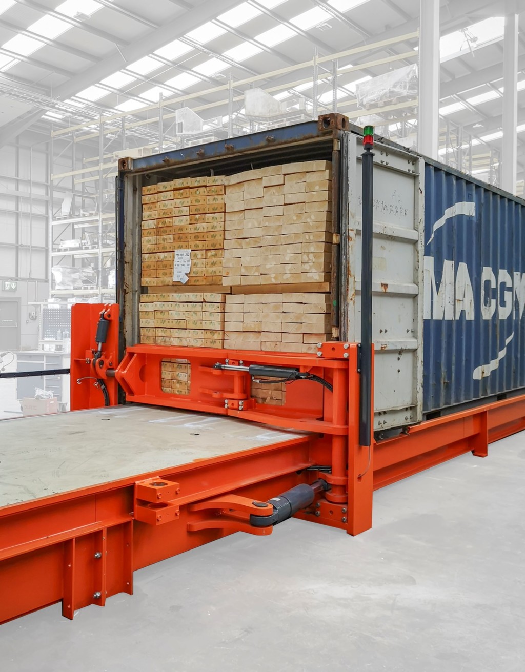 COMBILIFT Container Slip-Sheet - 41/5000 Charge un conteneur de 40 'en moins de 6 minutes