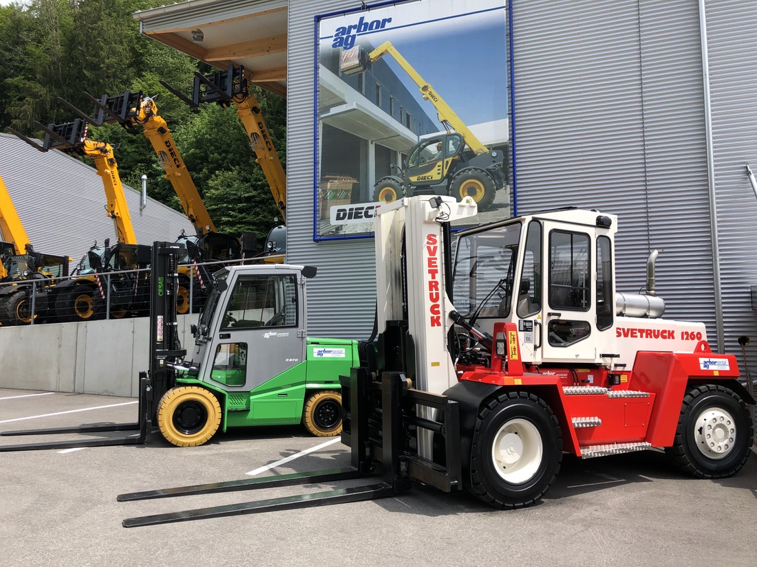 neuer-schwerlaststapler-SVETRUCK-eingetroffen.jpg