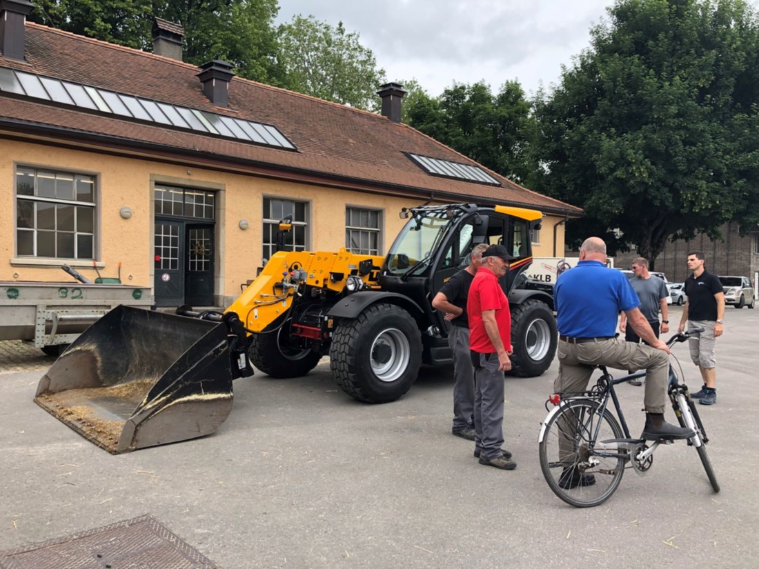 DIECI Telelader NPZ Bern DIECI Agri Plus und Schaufel NPZ2.jpg