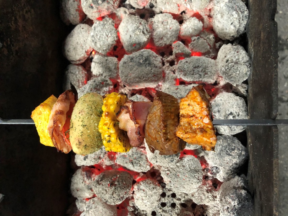 ARBOR Mitarbeiteranlass Grillspiess.jpg