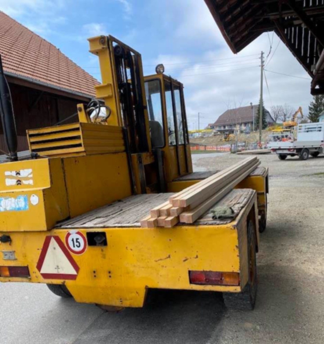 BAUMANN Seitenstapler BAUMANN-Seitenstapler-Saegerei-Brand-Boll1.jpg