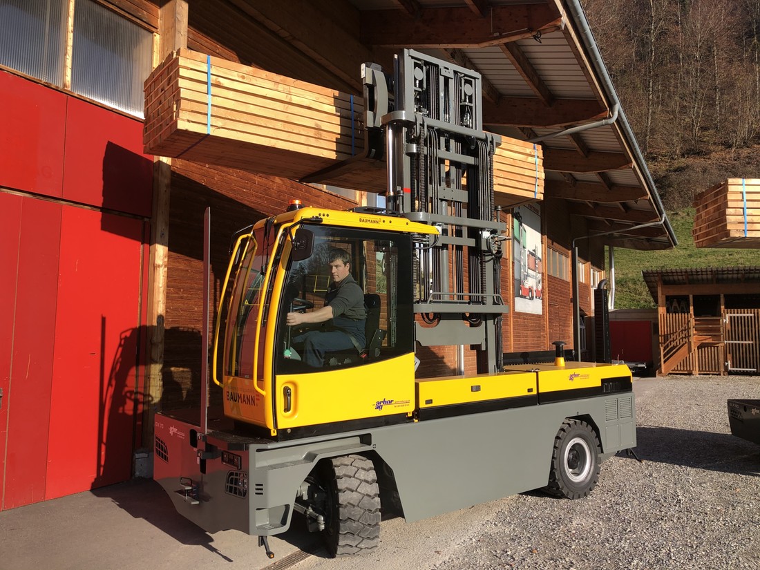 Diesel-Sideloader-BAUMANN-GX.jpg