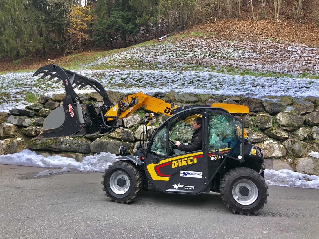 Telelader-DIECI-MiniAgri-20.4-Smart-Krokodilzange.jpg