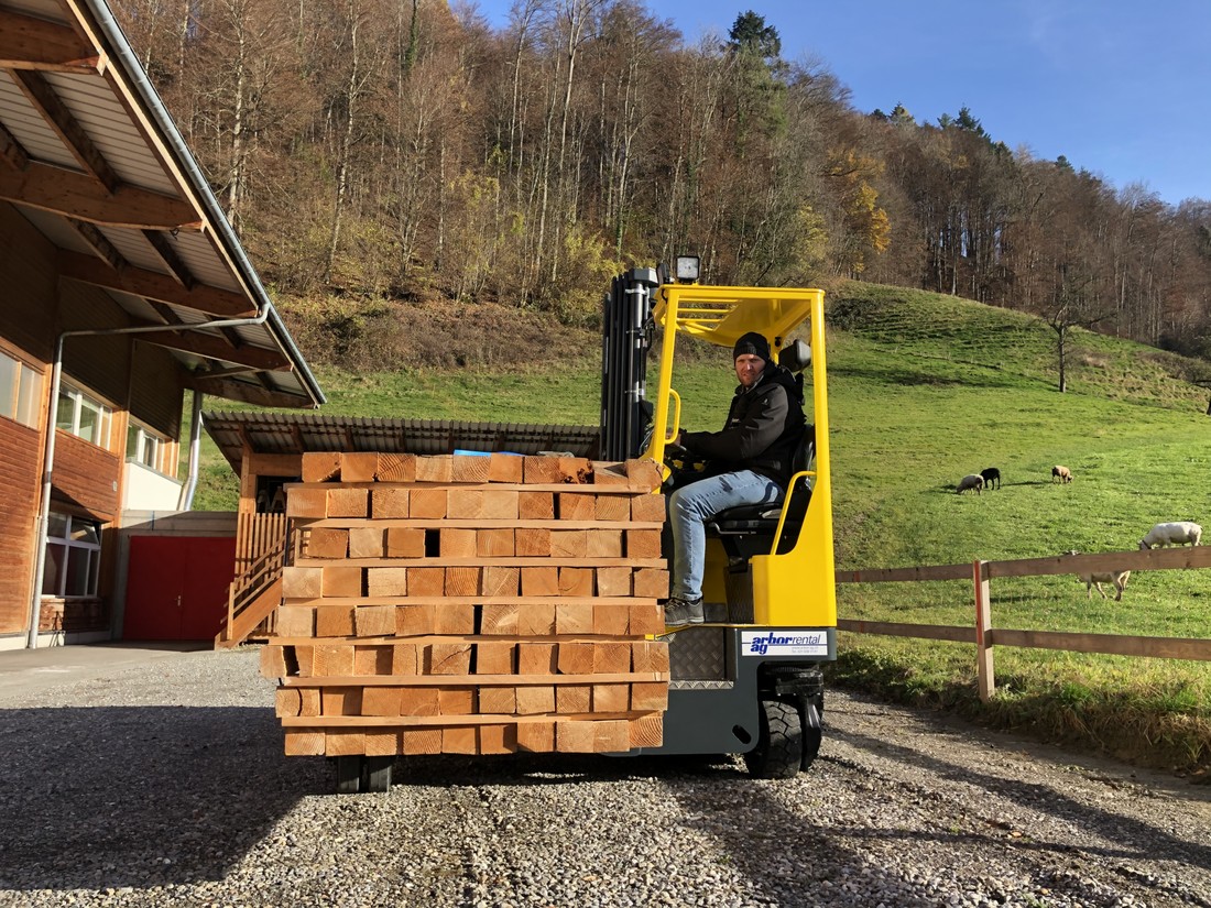 Vierwegestapler-COMBILIFT-MR4-Langgut1.jpg Vierwegestapler-COMBILIFT-MR4-Langgut1.jpg