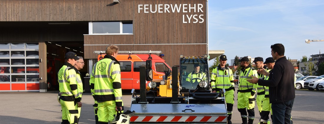 Feuerwehr-Lyss-Teleskoplader-DIECI-Transportgestell.jpg