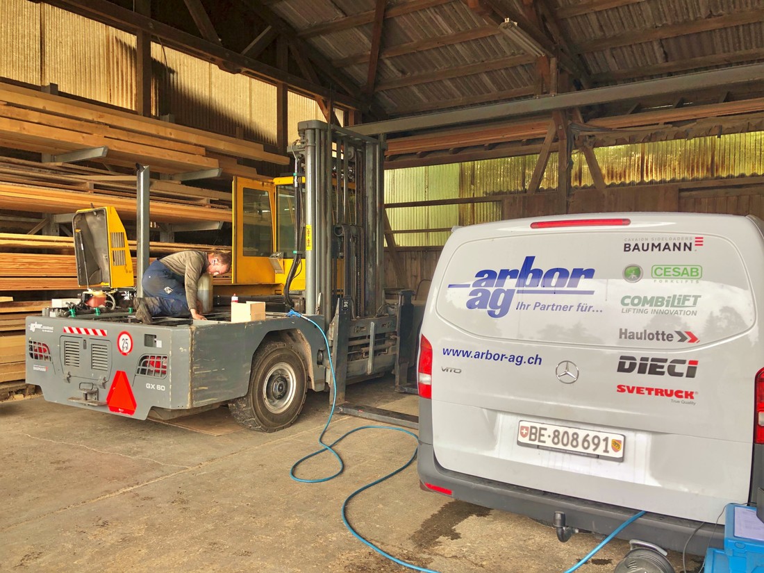 Servicetechniker von Arbor AG im Einsatz Offene-Stelle-Zentralschweiz-Servicetechniker-Arbor-AG1.jpg