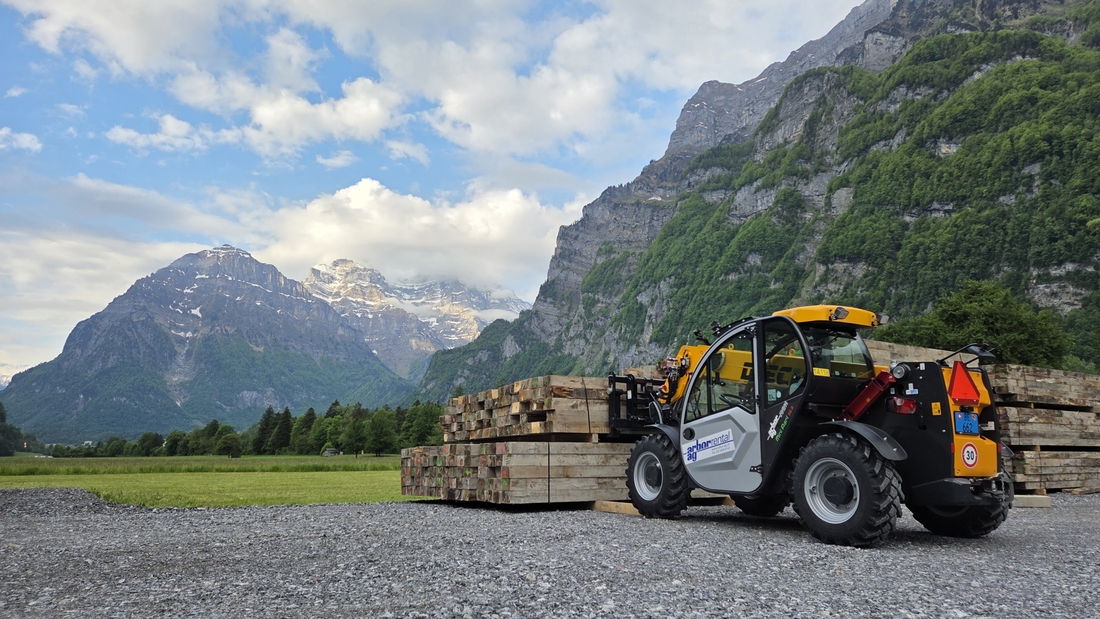 DIECI Mini Agri 26.6 en action à la FFLS de Mollis dieci-teleskoplader-esaf-mollis-einsatz_1axzijaq1lfru.jpg